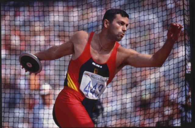 Antonio Peñalver. Lanzamiento de disco del decatlón de Barcelona 1992